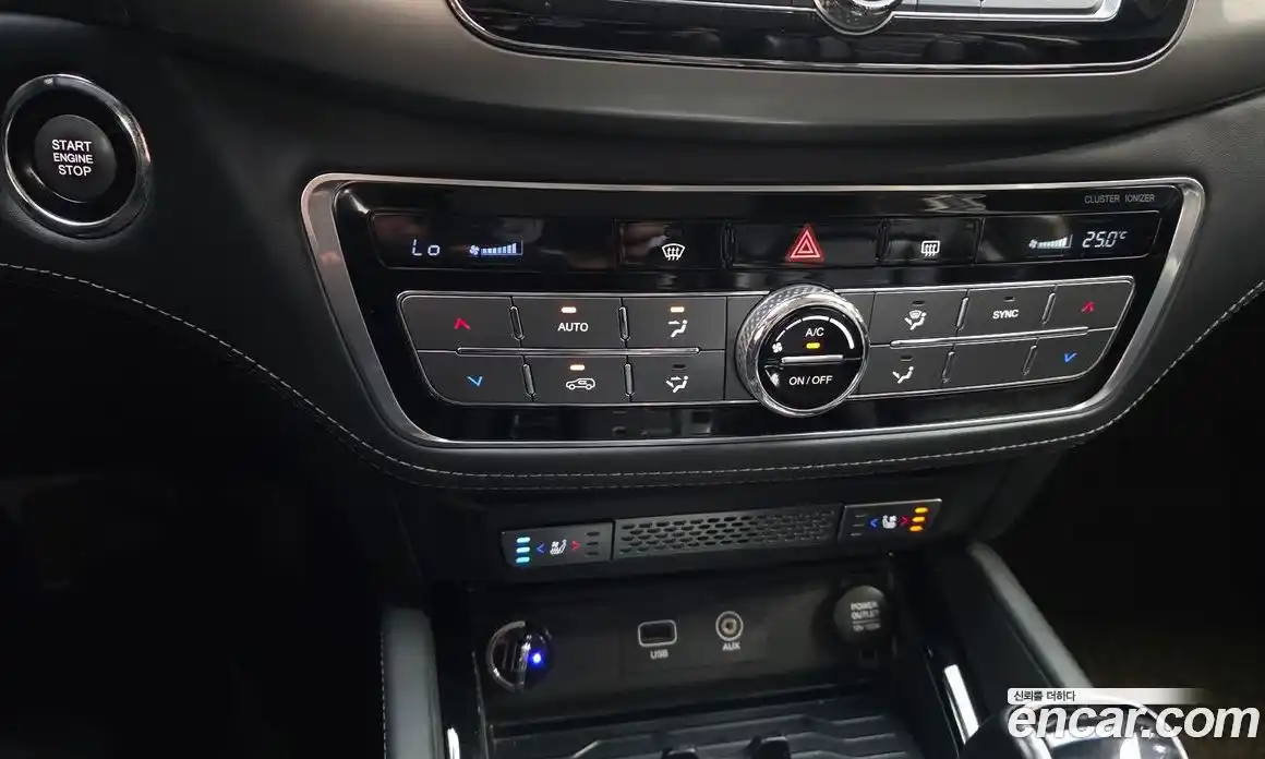 SsangYong Rexton 2017 2.2 Автомат в Москве № 933513, фото 16