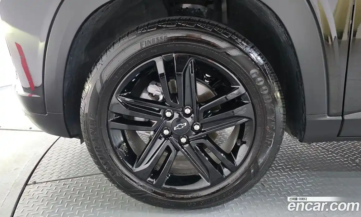 Chevrolet Trax 2025 1.2 гидро в Москве № 934260, фото 4