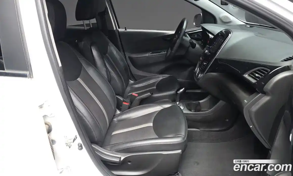 Chevrolet Spark 2018 1.0 Автомат в Москве № 934421, фото 11