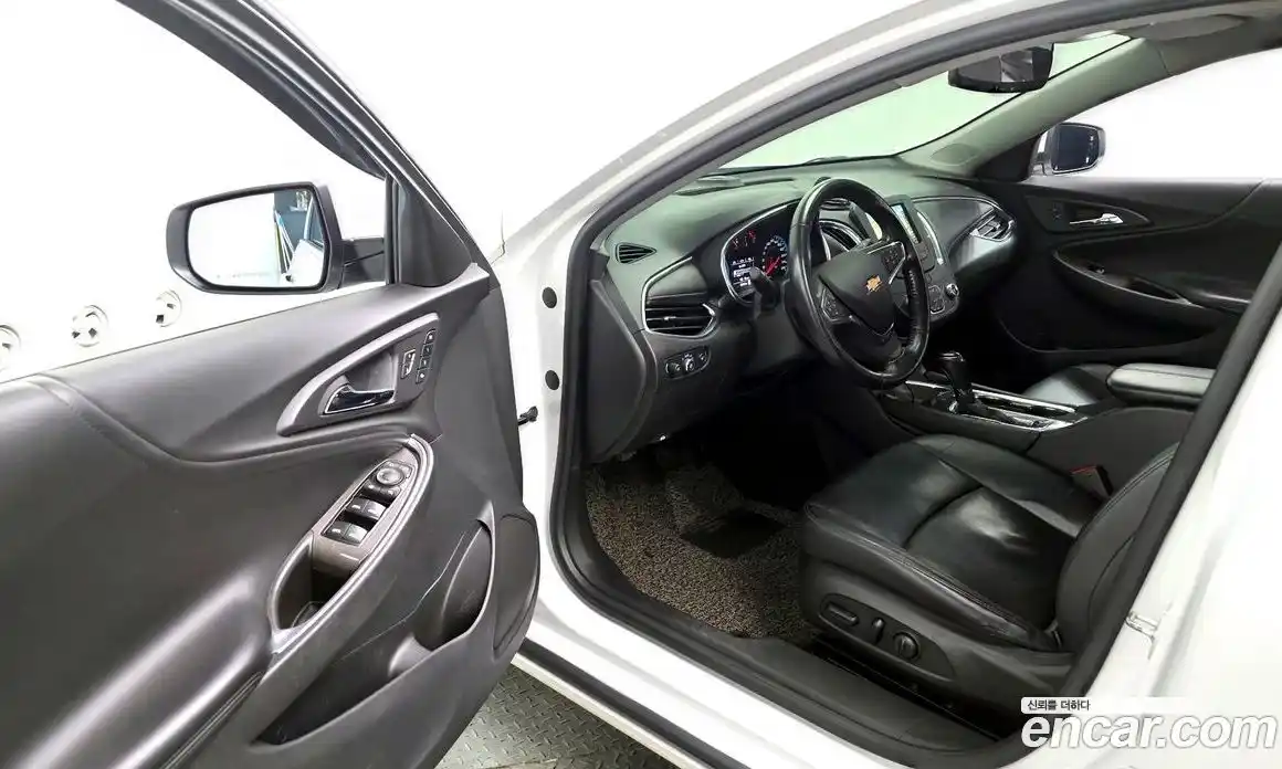 Chevrolet Malibu 2017 1.5 Автомат в Москве № 934644, фото 10