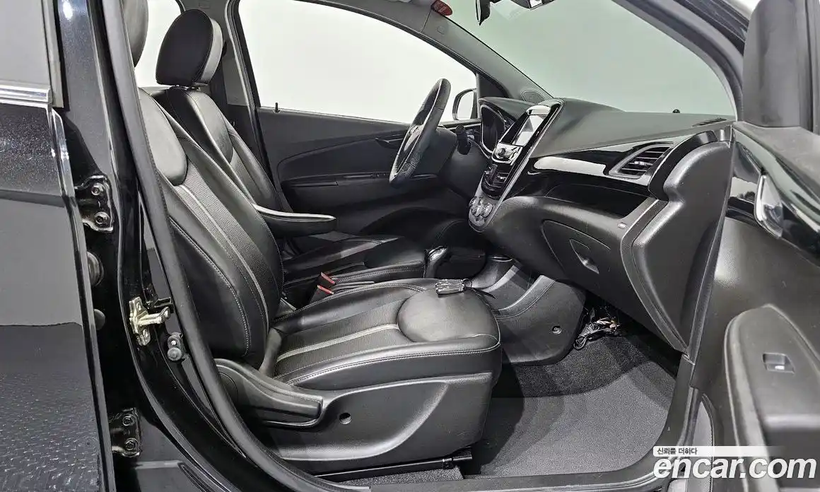 Chevrolet Spark 2018 1.0 гидро в Москве № 935196, фото 11