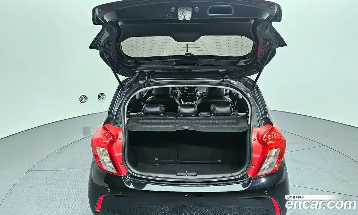Chevrolet Spark 2018 1.0 гидро в Москве № 935196, фото 20