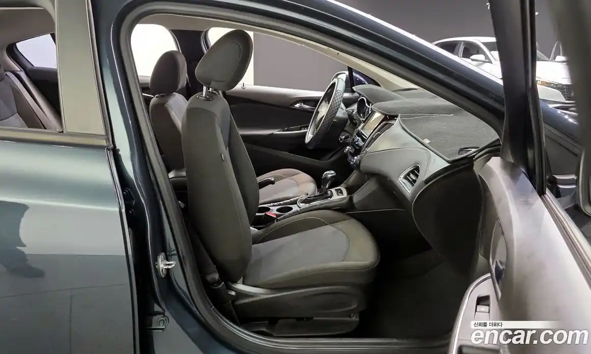 Chevrolet Cruze 2017 1.4 гидро в Москве № 935372, фото 12