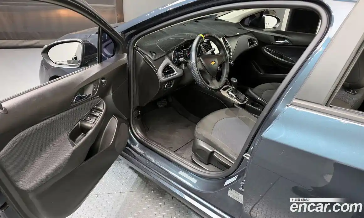 Chevrolet Cruze 2017 1.4 гидро в Москве № 935372, фото 10