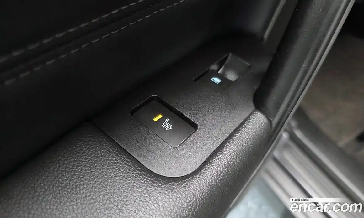 Chevrolet Captiva 2014 2.0 Автомат в Москве № 935378, фото 17