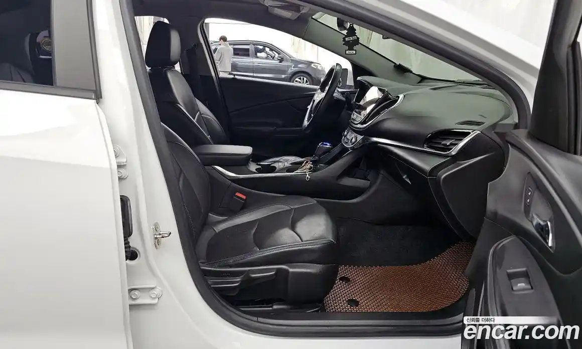 Chevrolet Volt 2018 1.5 гидро в Москве № 935765, фото 11