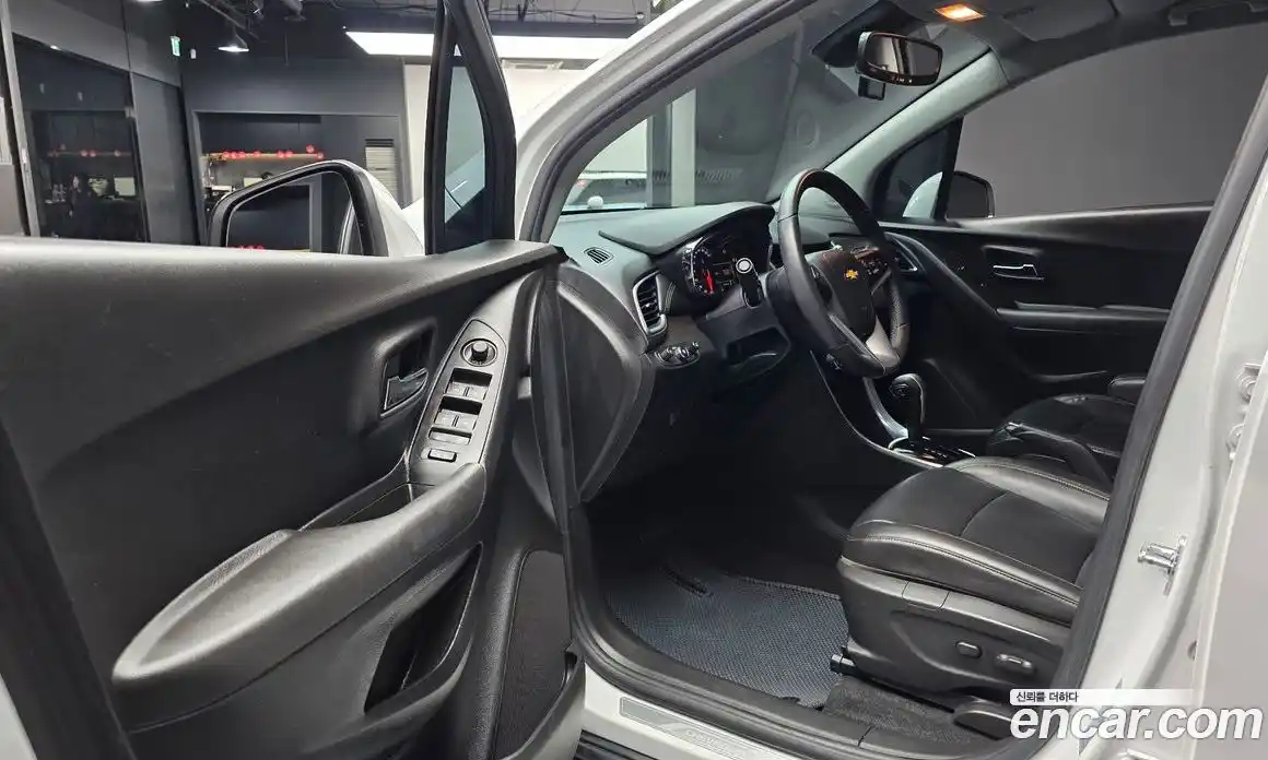 Chevrolet Trax 2017 1.6 Автомат в Москве № 936004, фото 10