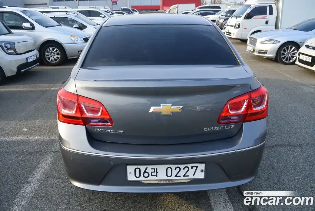 Chevrolet Cruze 2015 1.8 Автомат в Москве № 936586, фото 4