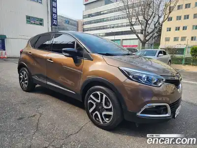 Renault QM3 2016 1.5 Автомат в Москве № 937303, миниатюра 2