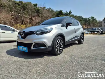 Renault QM3 2015 1.5 Автомат в Москве № 937352, миниатюра 2