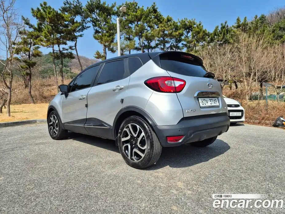 Renault QM3 2015 1.5 Автомат в Москве № 937352, фото 4