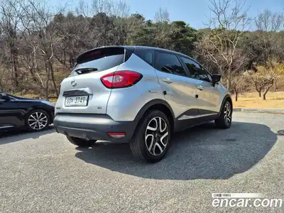 Renault QM3 2015 1.5 Автомат в Москве № 937352, миниатюра 6