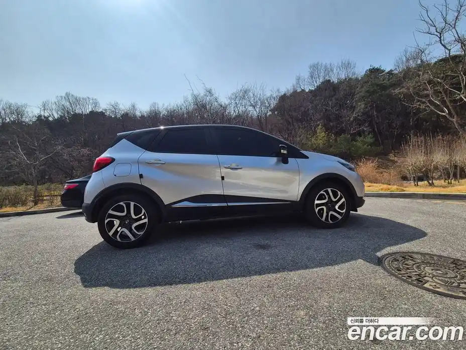 Renault QM3 2015 1.5 Автомат в Москве № 937352, фото 7