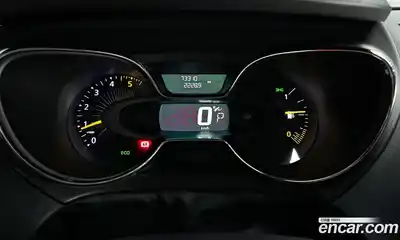 Renault QM3 2016 1.5 Автомат в Москве № 937539, миниатюра 8