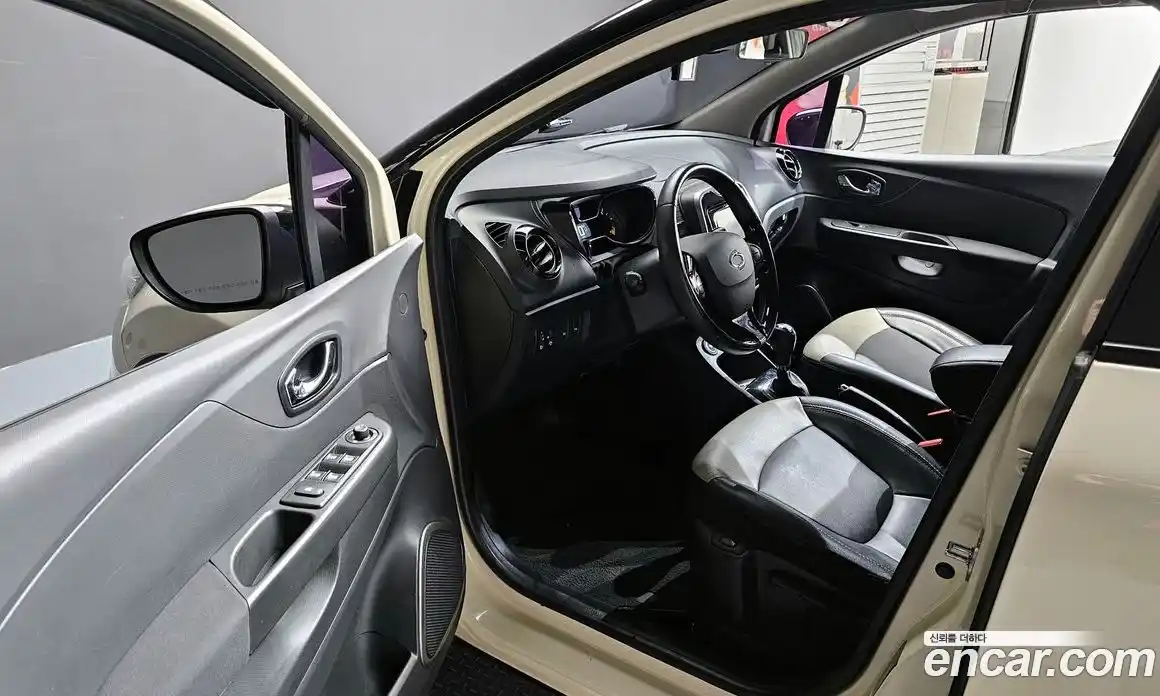 Renault QM3 2016 1.5 Автомат в Москве № 937539, фото 10