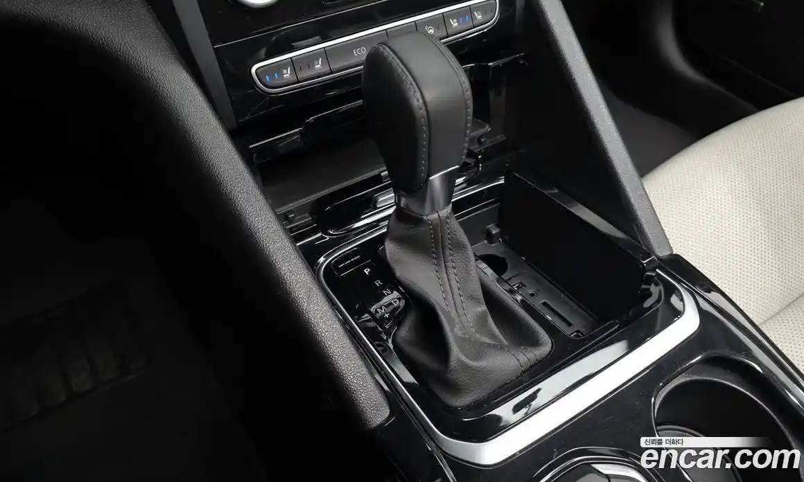 Renault SM6 2016 1.6 Автомат в Москве № 937835, фото 9