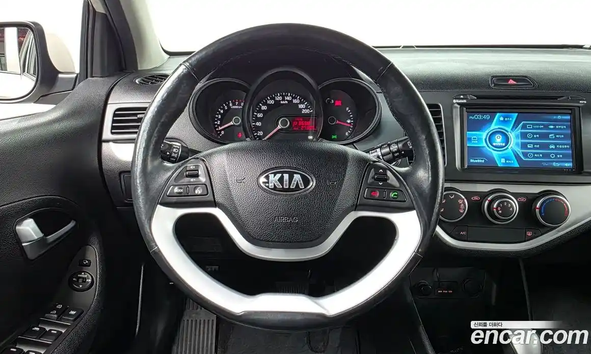 Kia Morning 2013 1.0 Автомат в Москве № 929500, фото 13