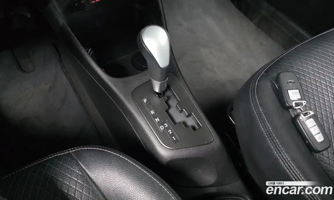 Kia Morning 2013 1.0 Автомат в Москве № 929500, фото 9