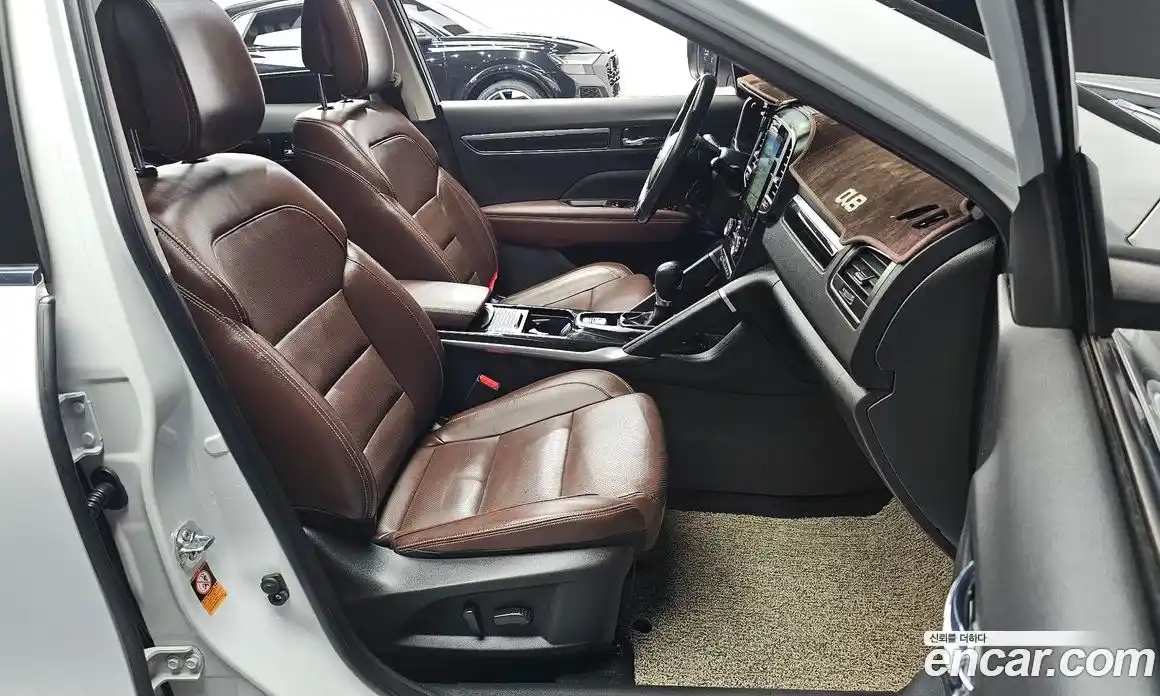Renault QM6 2018 2.0 гидро в Москве № 938324, фото 10