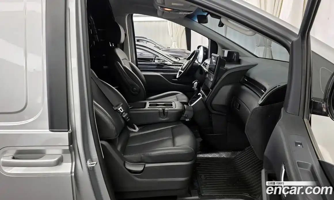 Hyundai Staria 2022 2.2 Автомат в Москве № 926159, фото 10