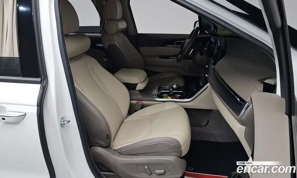 Kia Canival 2022 3.5 Автомат в Москве № 929570, фото 11