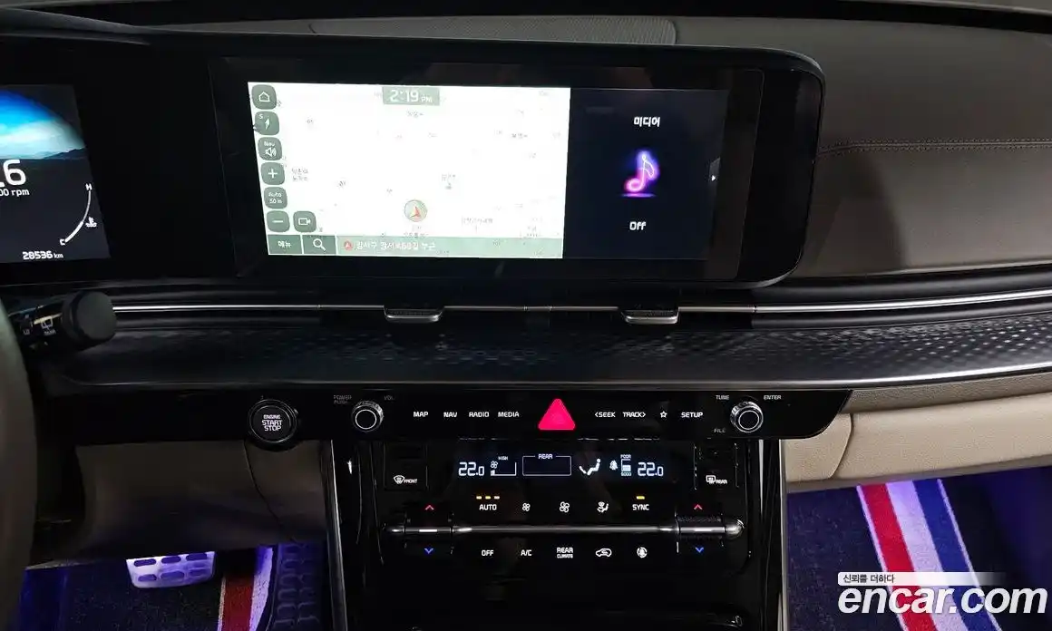 Kia Canival 2022 3.5 Автомат в Москве № 929570, фото 14