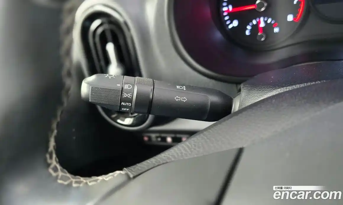 Kia Morning 2018 1.0 Автомат в Москве № 929966, фото 19