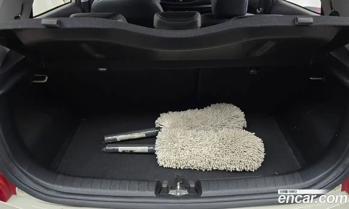 Kia Morning 2018 1.0 Автомат в Москве № 929966, фото 20