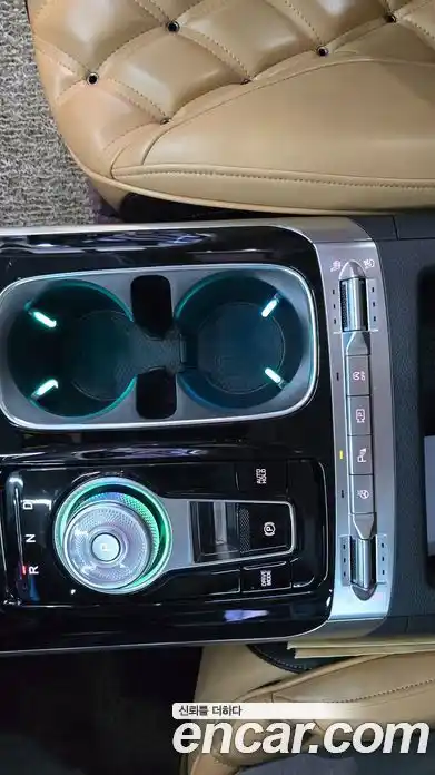 Kia Canival 2022 2.2 Автомат в Москве № 930101, фото 17