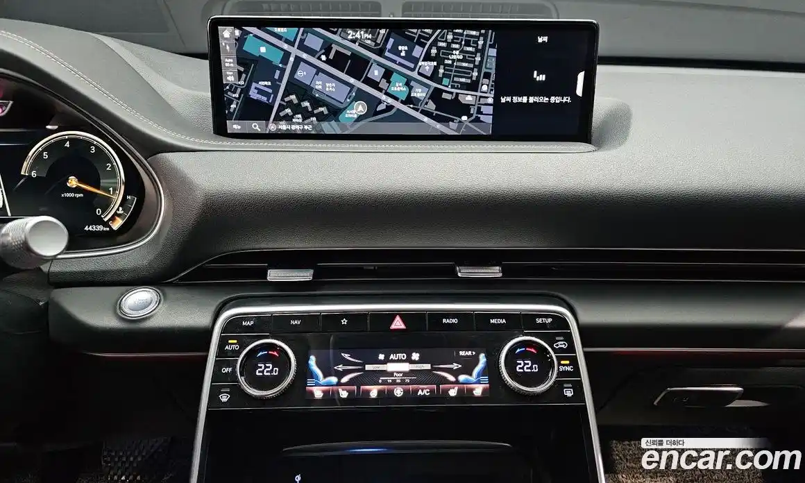 Genesis GV80 2021 3.0 Автомат в Москве № 930673, фото 14