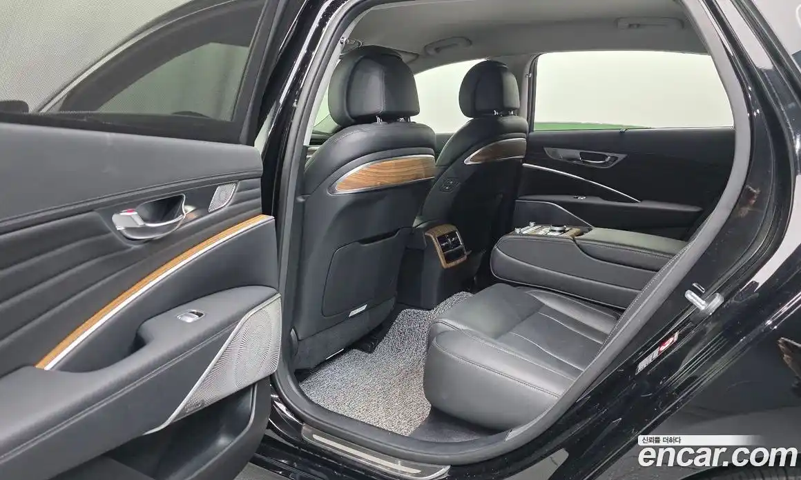 Kia K9 2023 3.8 Автомат в Москве № 929155, фото 17