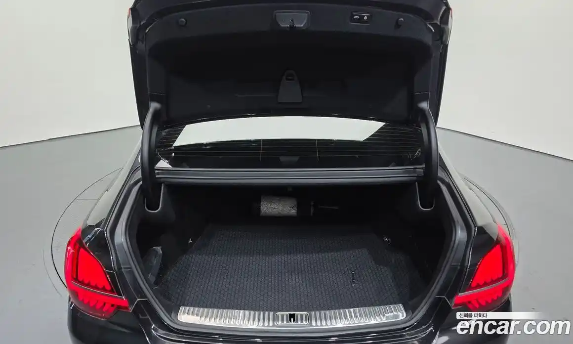 Kia K9 2022 3.8 Автомат в Москве № 929637, фото 20