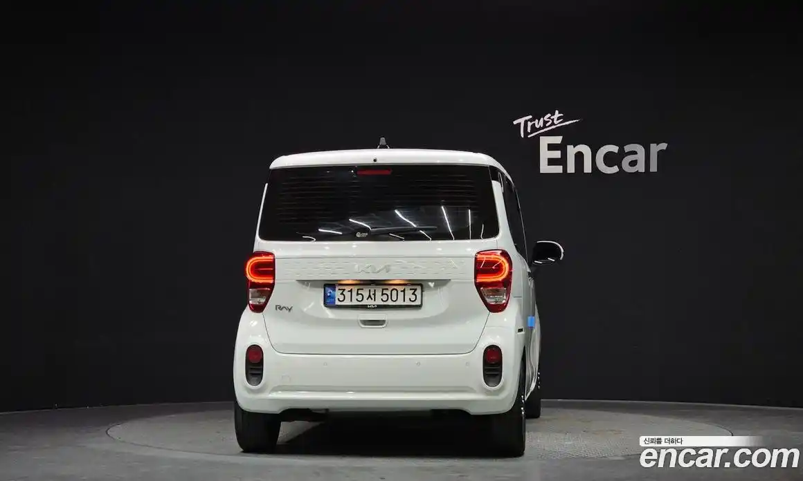 Kia Ray 2022 1.0 Автомат в Москве № 929783, фото 4