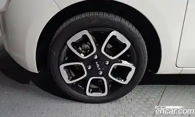 Kia Ray 2022 1.0 Автомат в Москве № 929783, миниатюра 5