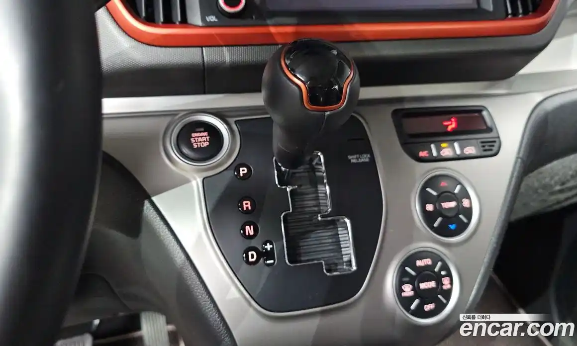 Kia Ray 2022 1.0 Автомат в Москве № 929783, фото 9