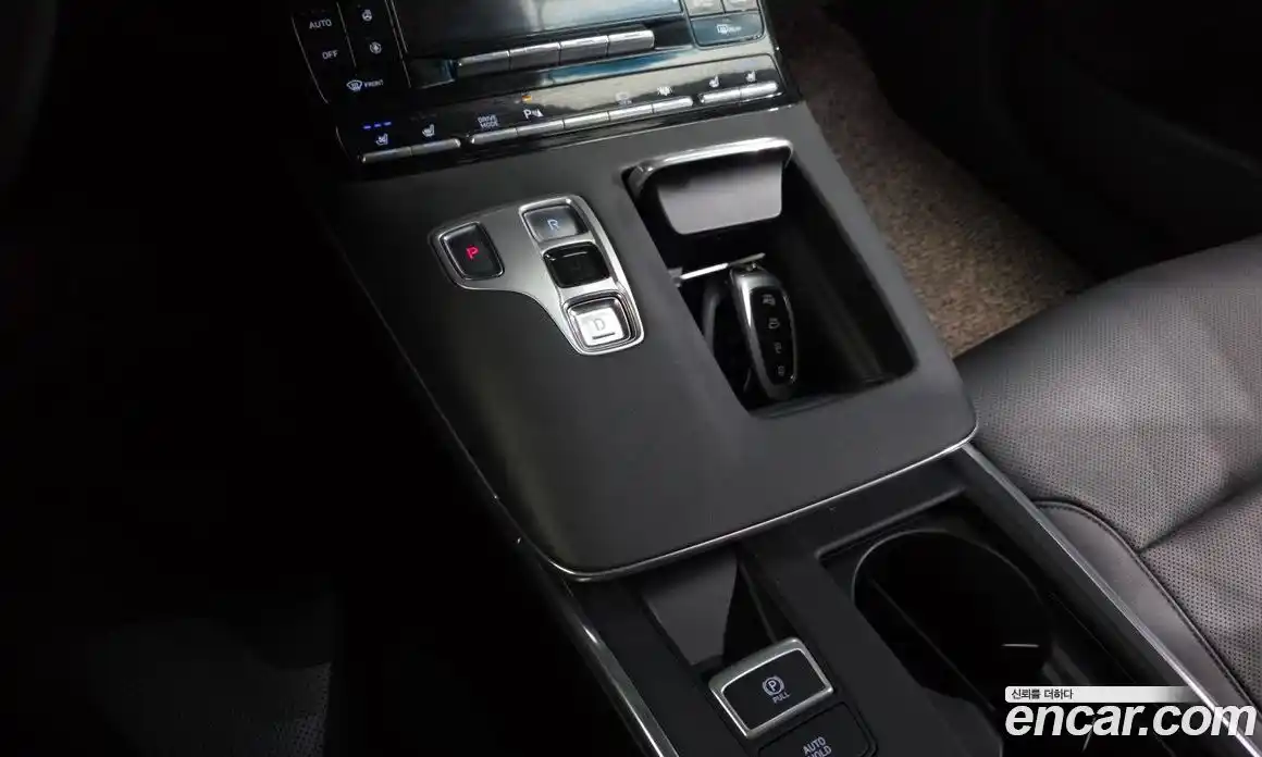 Hyundai Grandeur 2020 2.4 Автомат в Москве № 926142, фото 9