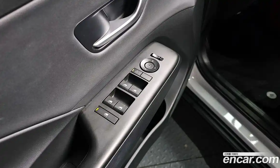 Hyundai Kona 2024 1.6 Автомат в Москве № 927021, фото 13