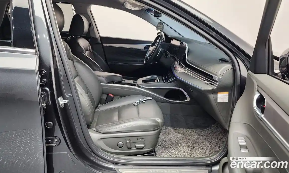 Hyundai Grandeur 2020 2.4 Автомат в Москве № 927299, фото 11