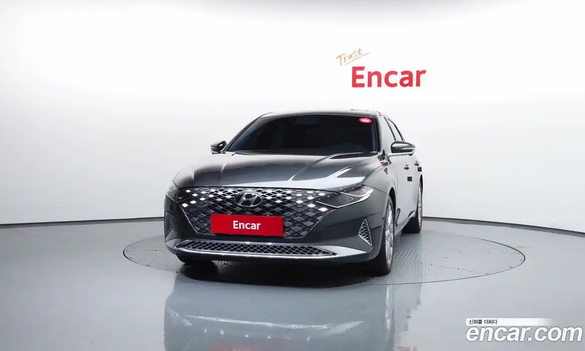 Hyundai Grandeur 2020 2.4 Автомат в Москве № 927299, фото 3