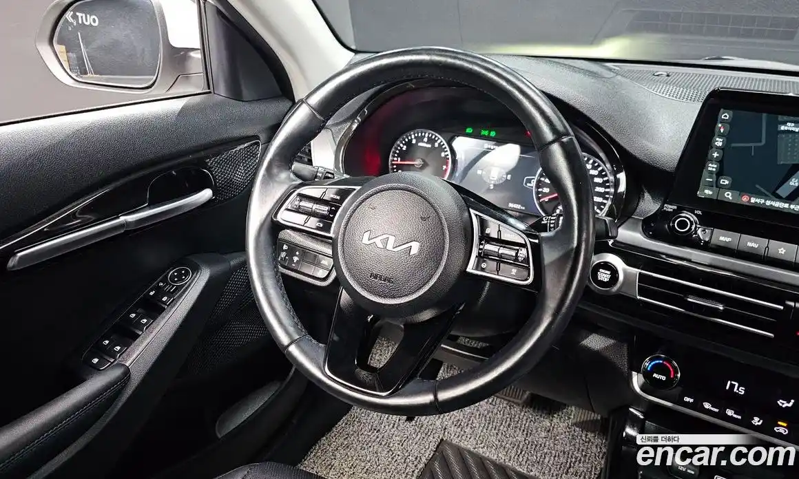 Kia Seltos 2022 1.6 Автомат в Москве № 930023, фото 13