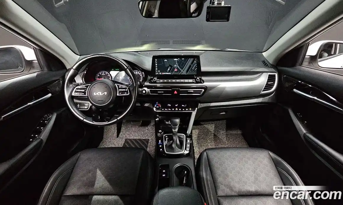 Kia Seltos 2022 1.6 Автомат в Москве № 930023, фото 7