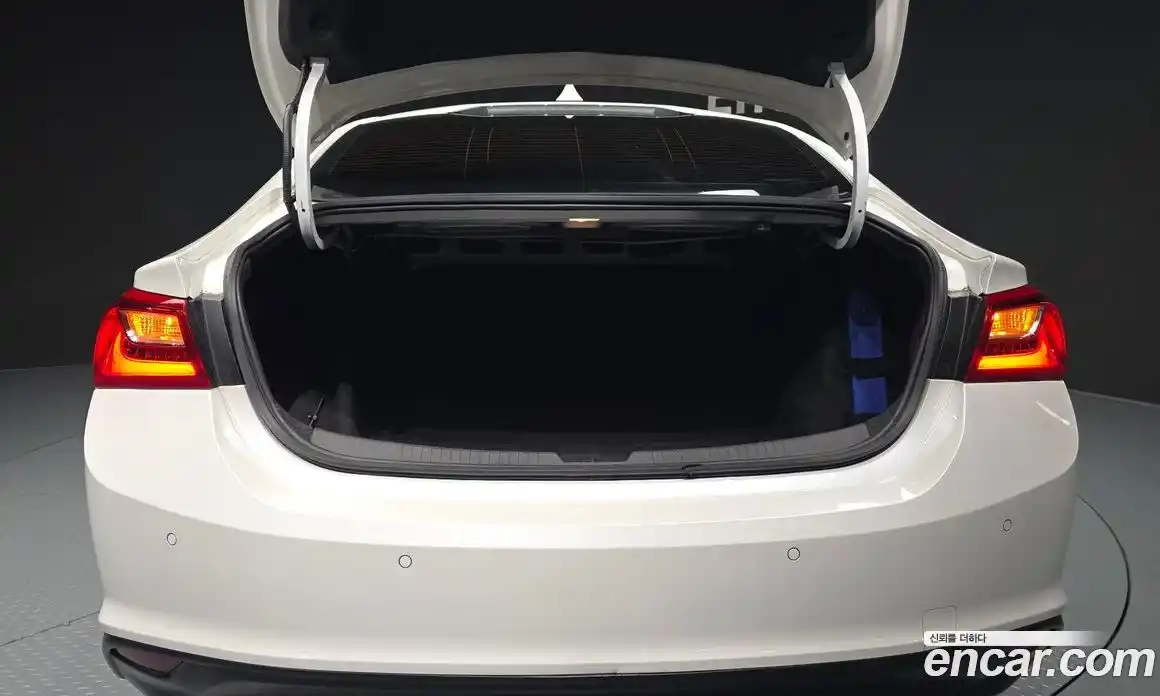 Chevrolet Malibu 2016 1.5 Автомат в Москве № 936119, фото 20