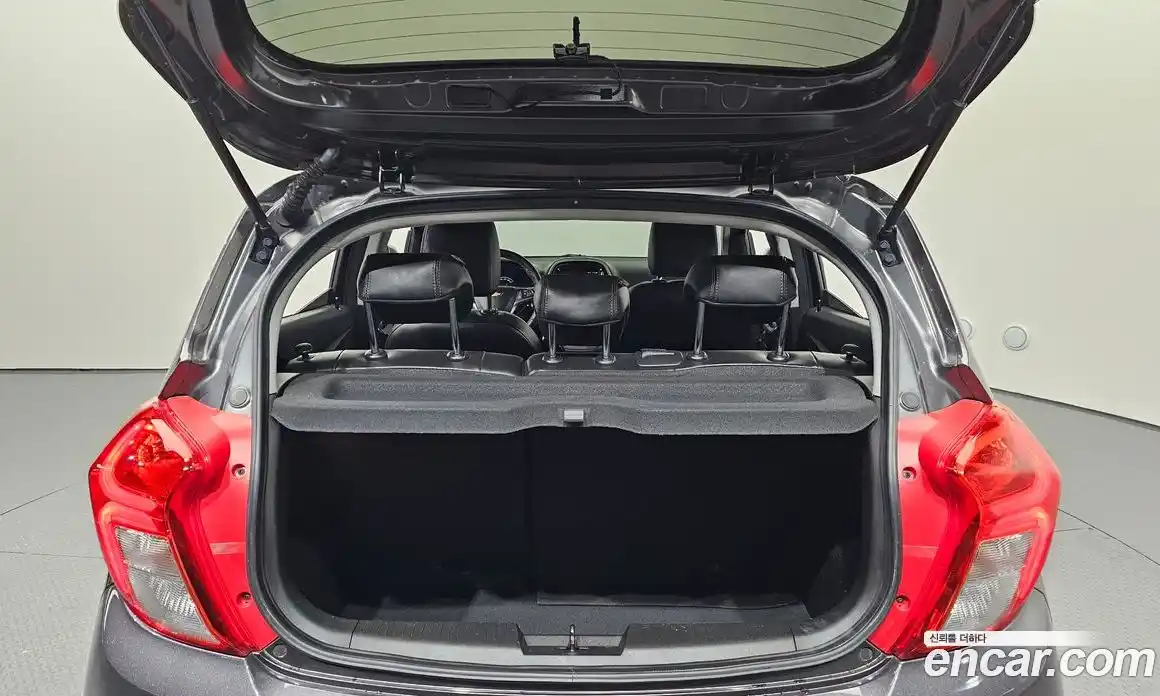 Chevrolet Spark 2016 1.0 Автомат в Москве № 934611, фото 20