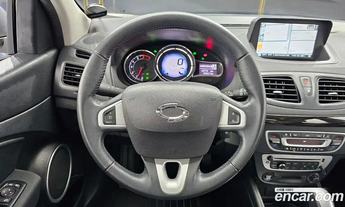 Renault SM3 2013 1.6 Автомат в Москве № 938155, фото 13