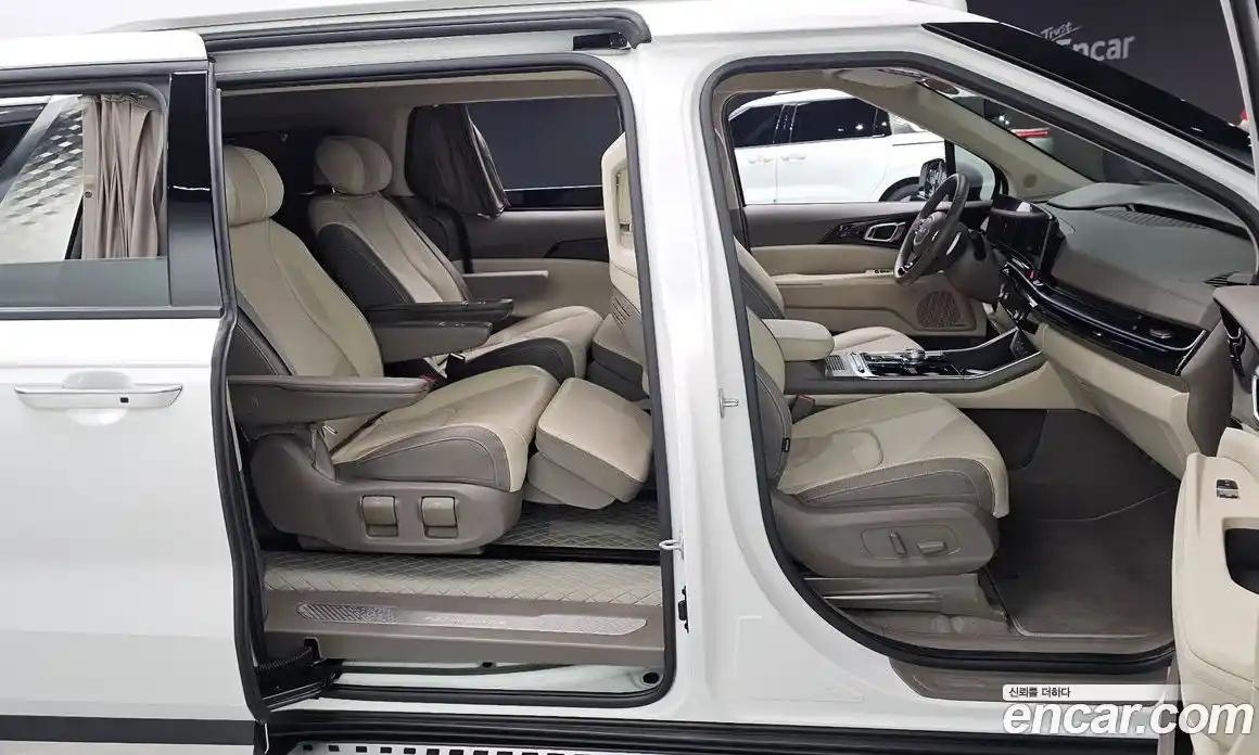 Kia Canival 2024 3.5 Автомат в Москве № 855200, фото 16