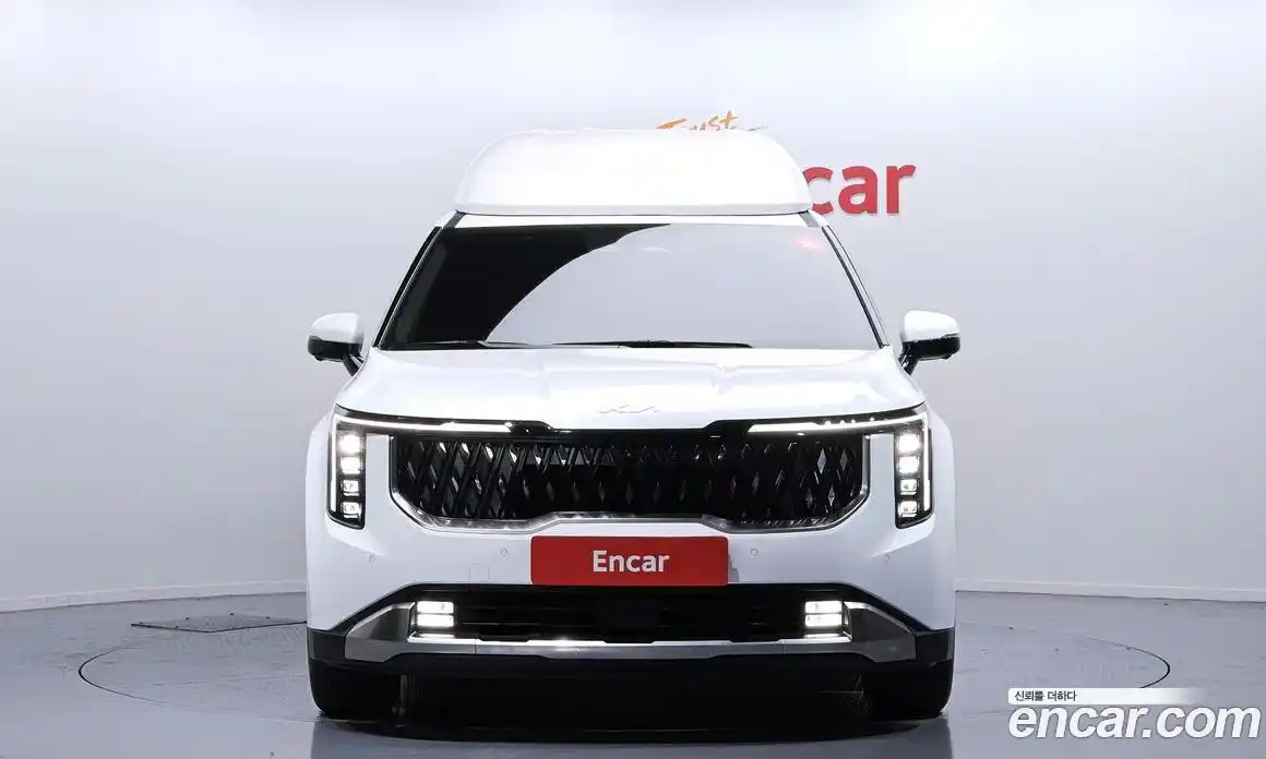 Kia Canival 2024 3.5 Автомат в Москве № 855200, фото 3