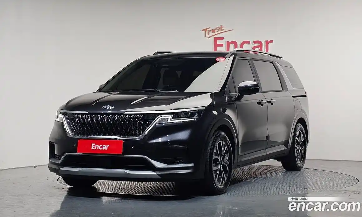 Kia Canival 2021 2.2 Автомат в Москве № 928870, фото 1