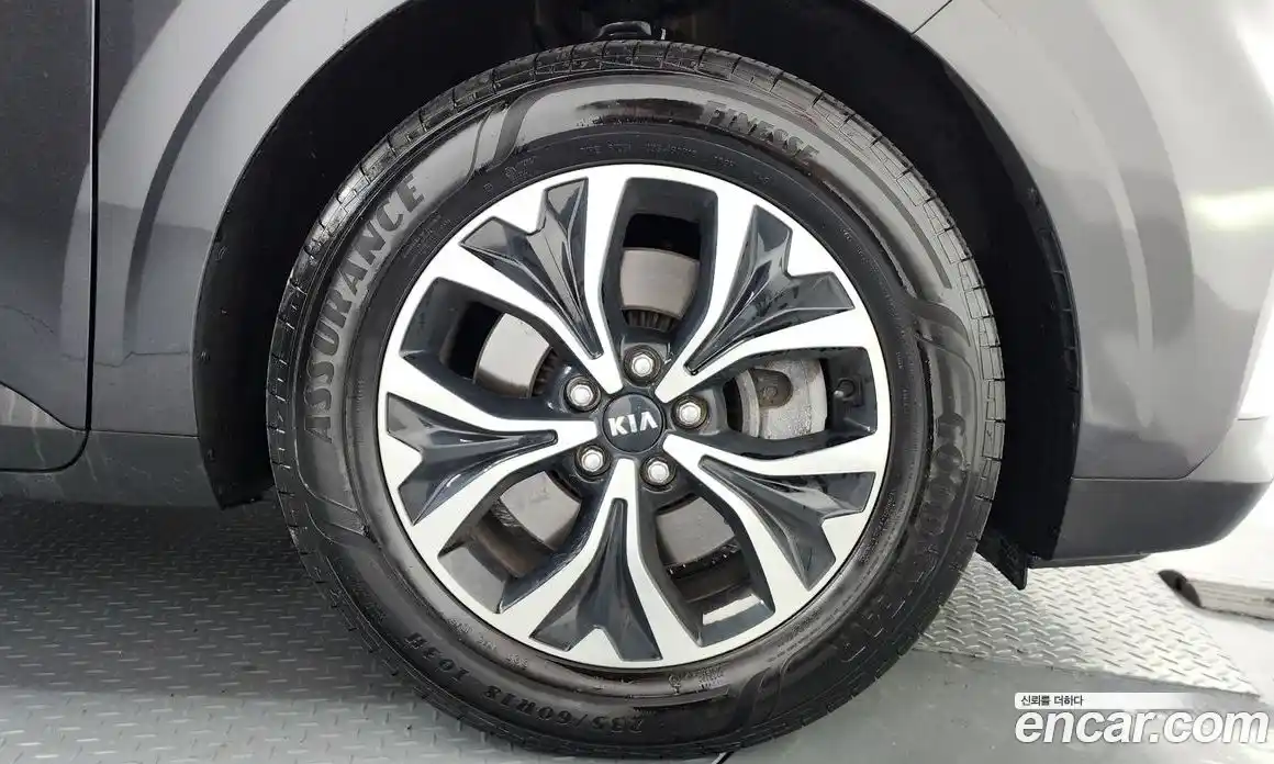 Kia Canival 2021 2.2 Автомат в Москве № 928870, фото 5