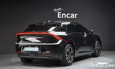 Kia EV6 2023 0.1 Автомат в Москве № 929607, миниатюра 2