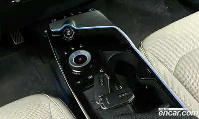 Kia EV6 2023 0.1 Автомат в Москве № 929607, миниатюра 9